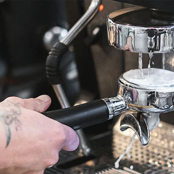 How to Backflush Your Espresso Machine [6 Steps]