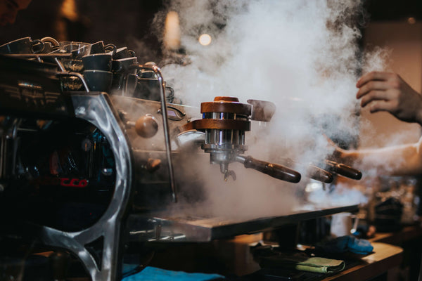 Espresso machine with steam